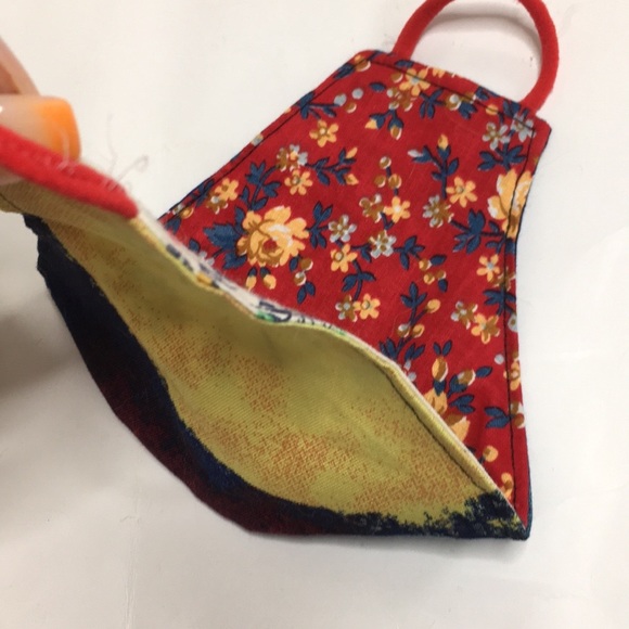 NEW Kids Reversible Facemask - Picture 2 of 6